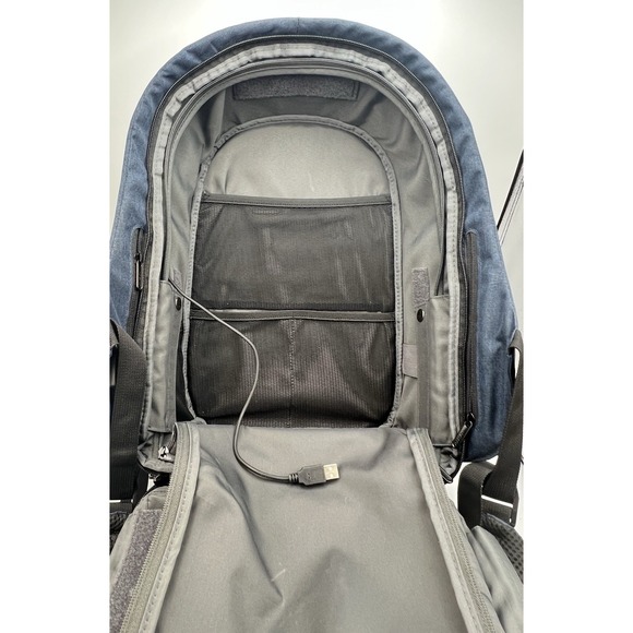 XD Design Bobby‎ Hero 20 Liter Anti-theft backpack USB port waterproof laptop - Picture 8 of 13